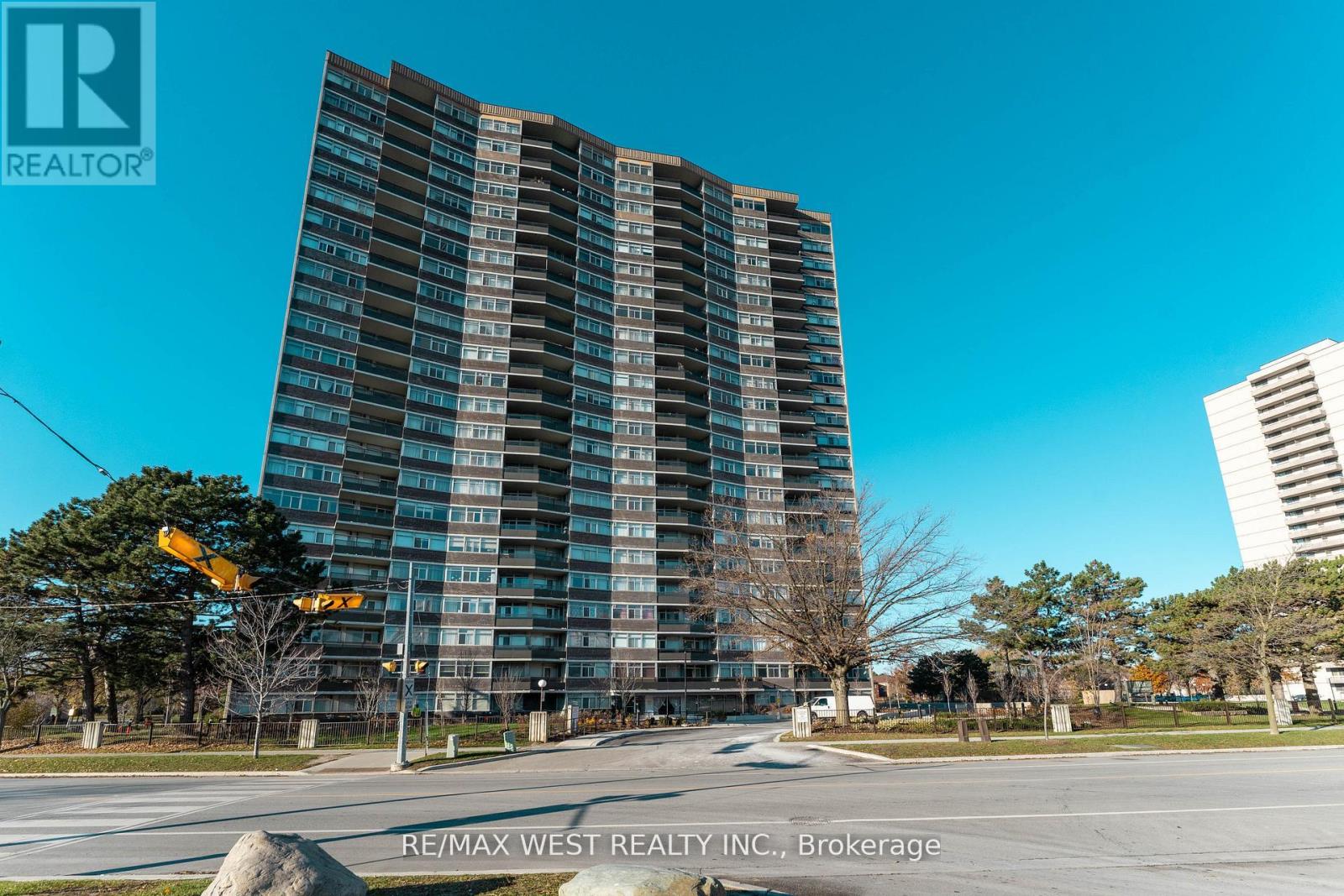 MLS® listing #29684100 for sale located at 2307 - 3151 BRIDLETOWNE CIRCLE