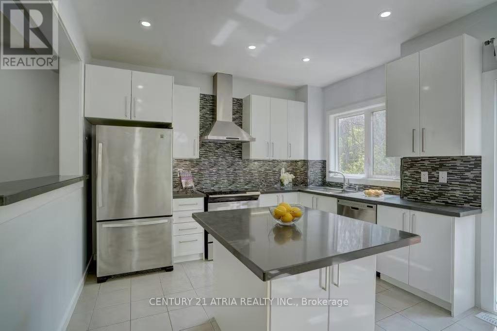 MLS® listing #29684162 for sale located at 43 GAMBLE GLEN CRESCENT