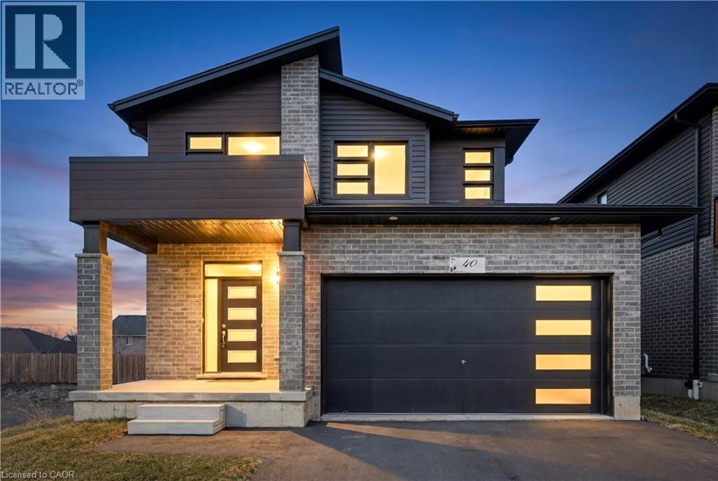 MLS® listing #29685144 for sale located at 40 MOON Crescent