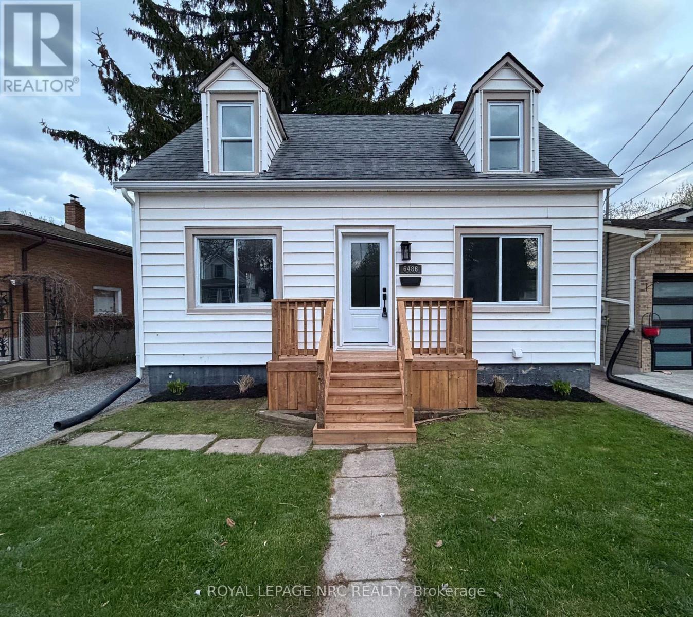 MLS® listing #29685336 for sale located at 6486 CULP STREET