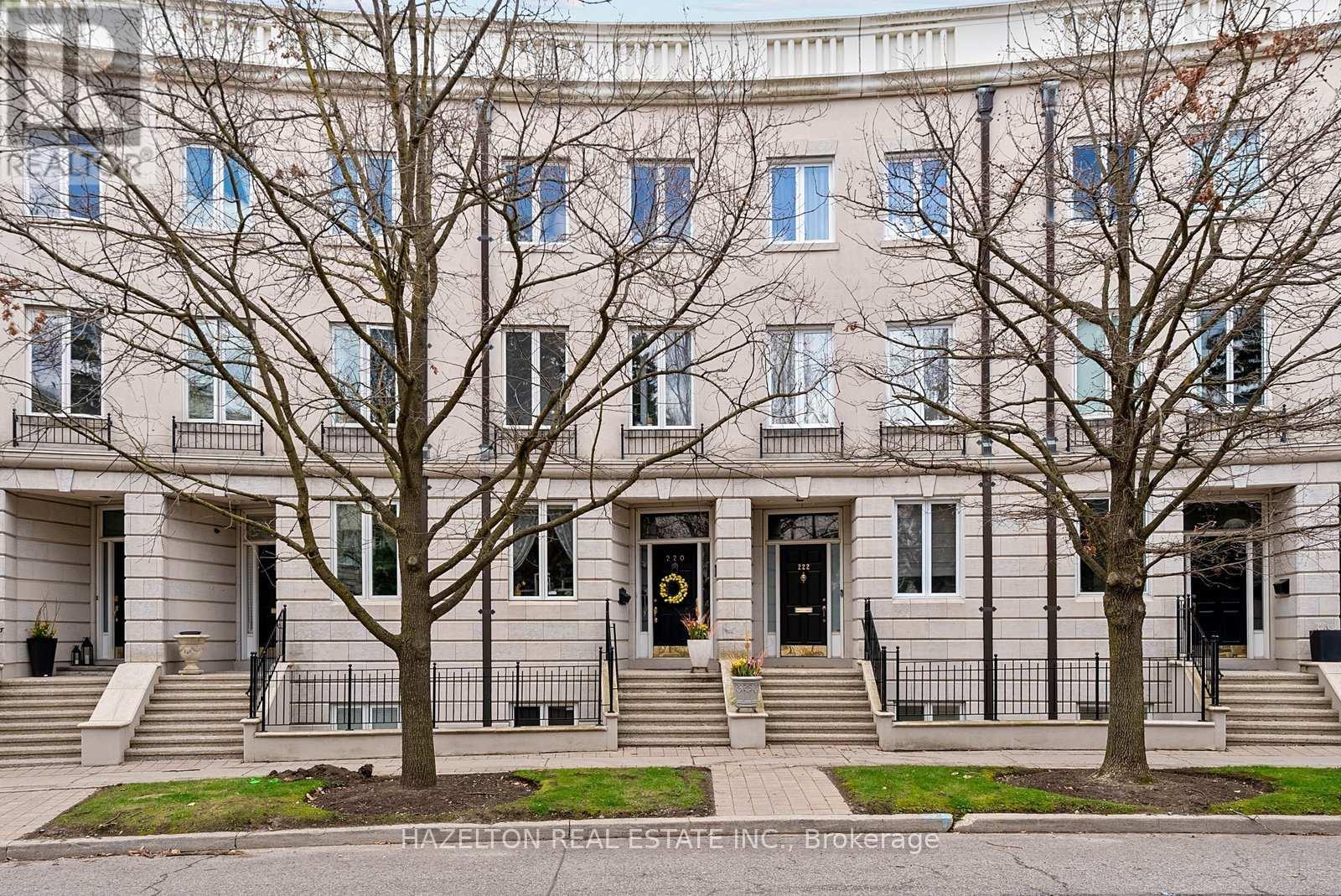 MLS® listing #29687490 for sale located at 220 WALMER ROAD