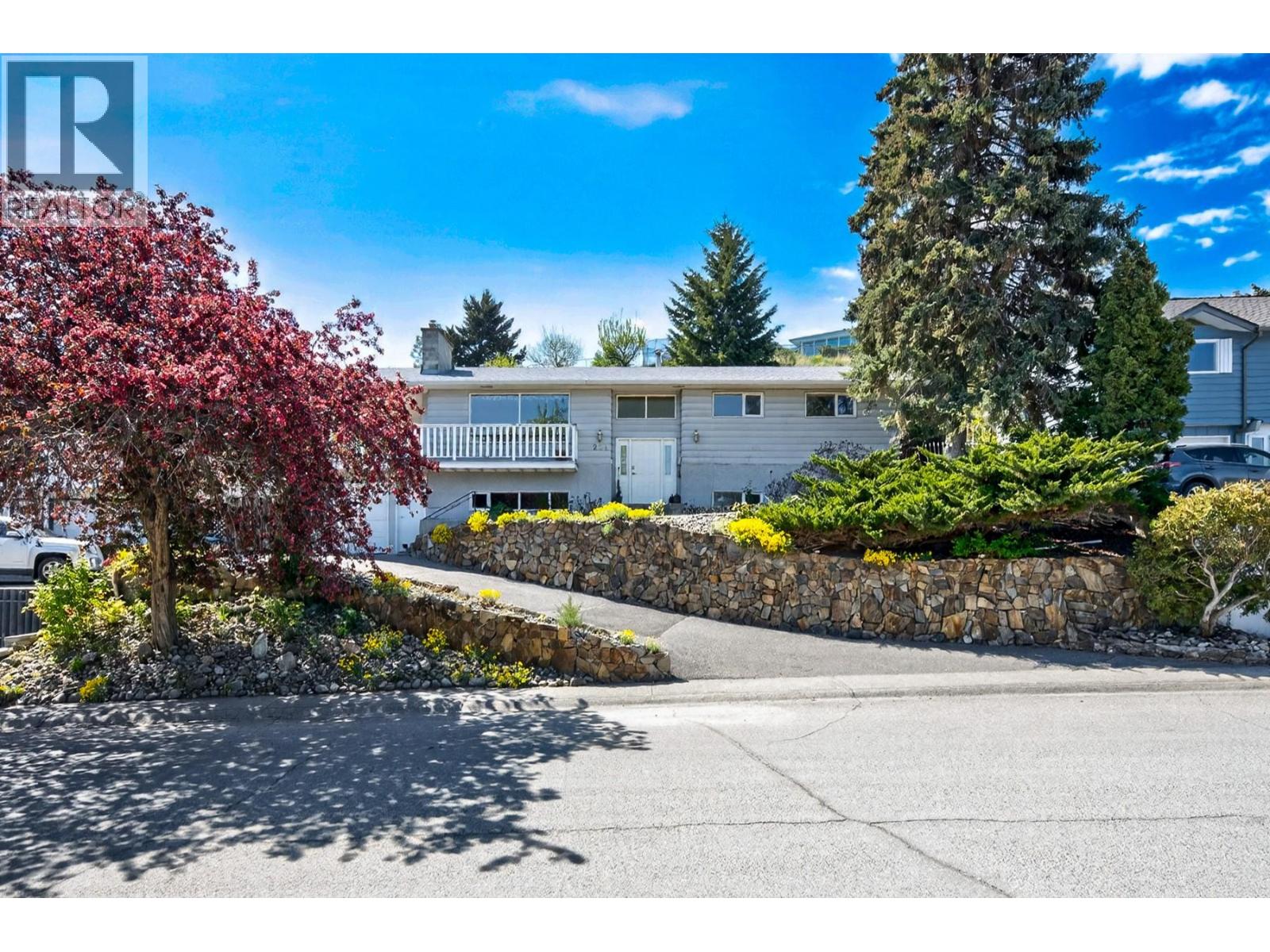 MLS® listing #29687933 for sale located at 229 Greenstone Drive