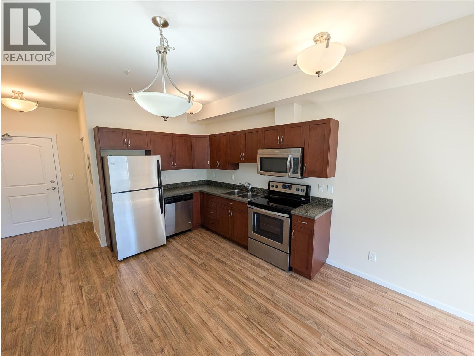 MLS® listing #29688271 for sale located at 429 ST PAUL Street Unit# 209