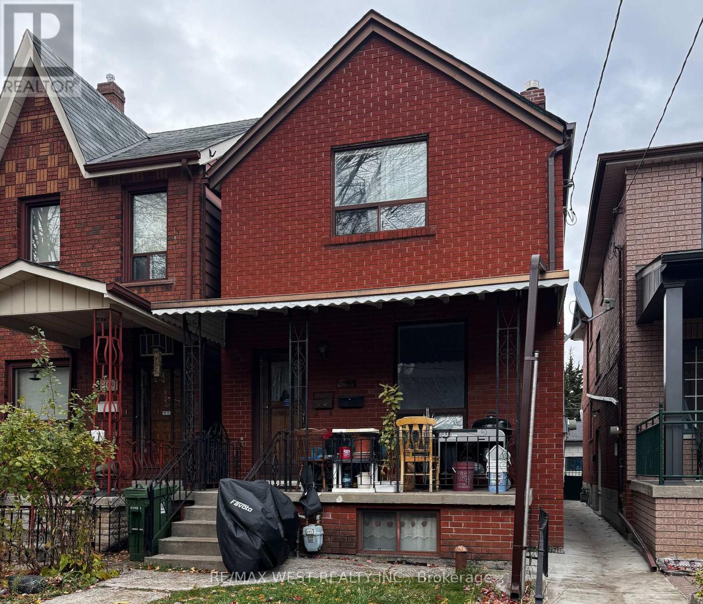 MLS® listing #29688406 for sale located at 407 CONCORD AVENUE