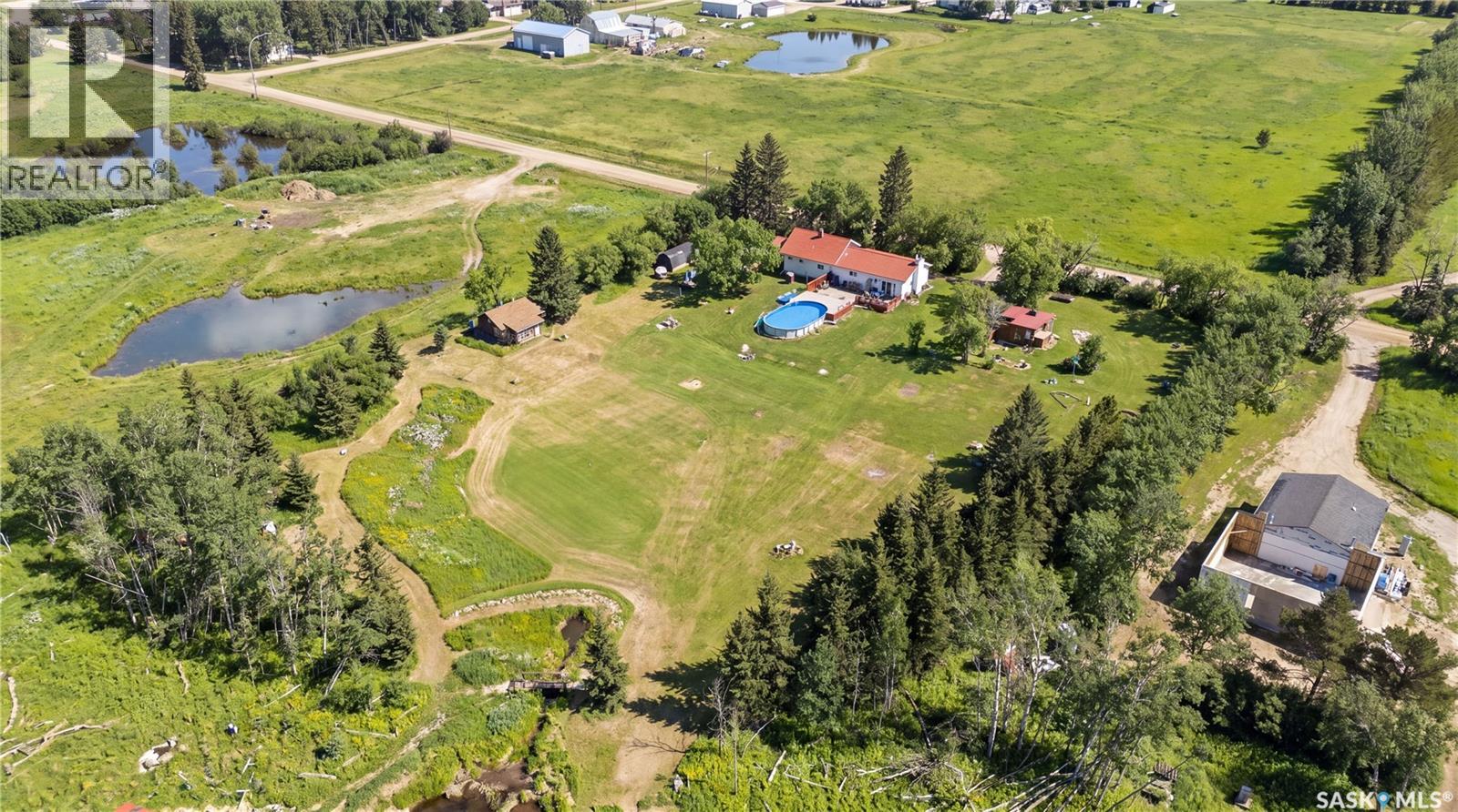 MLS® listing #29689797 for sale located at 103 1st STREET W