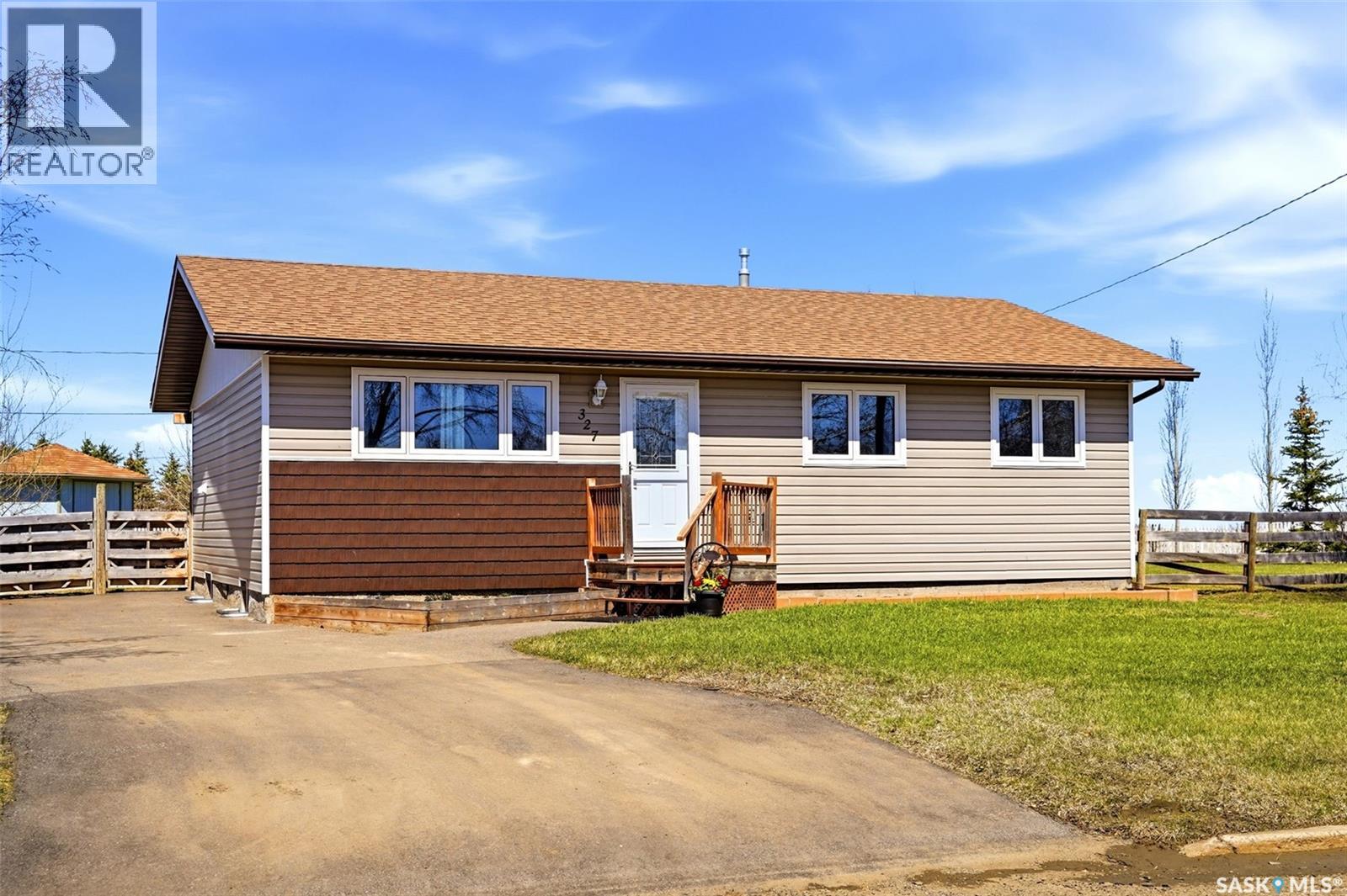 MLS® listing #29690897 for sale located at 327 Coteau STREET