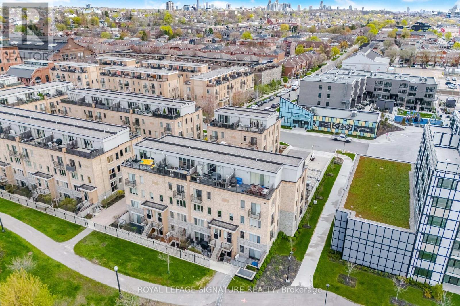 MLS® listing #29691030 for sale located at 162 - 8 FOUNDRY AVENUE