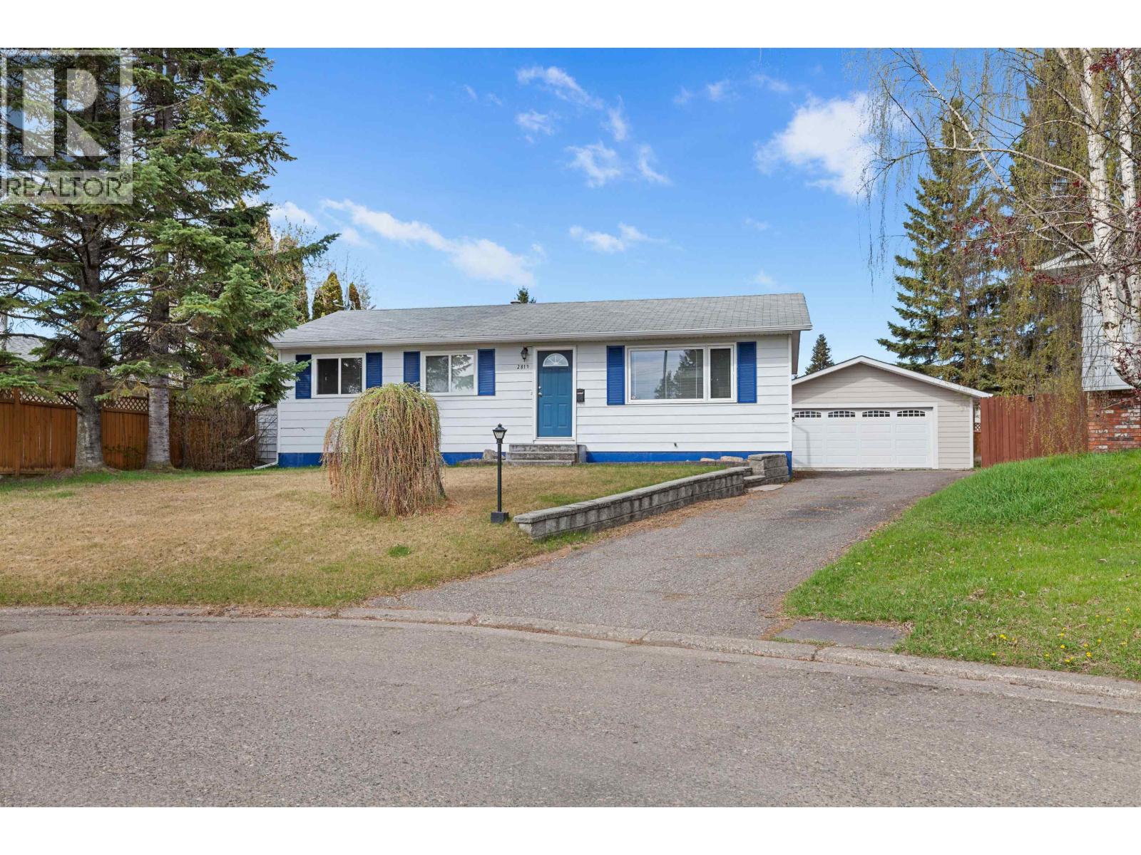 MLS® listing #29693130 for sale located at 2819 WILLINGDON STREET