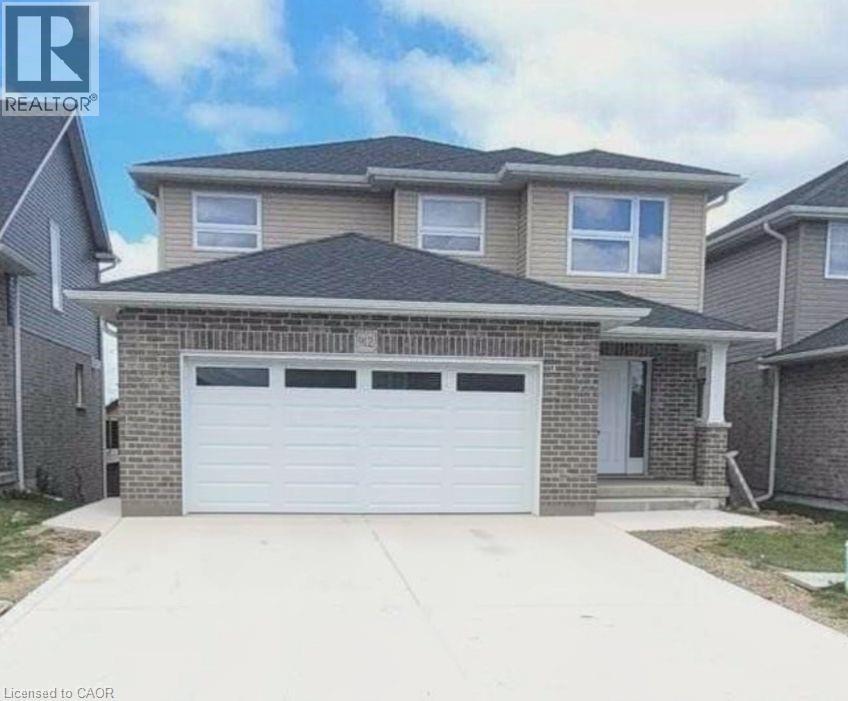 MLS® listing #29693261 for sale located at 912 DOWNING Drive Unit# UPPER
