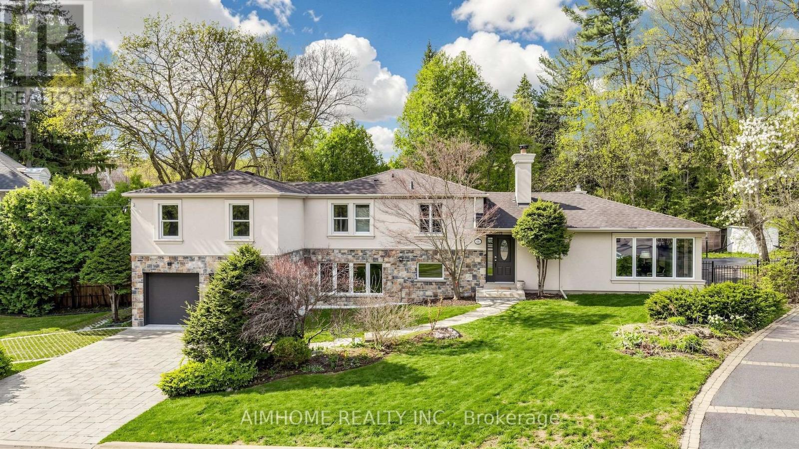 MLS® listing #29693331 for sale located at 54 PLYMBRIDGE ROAD