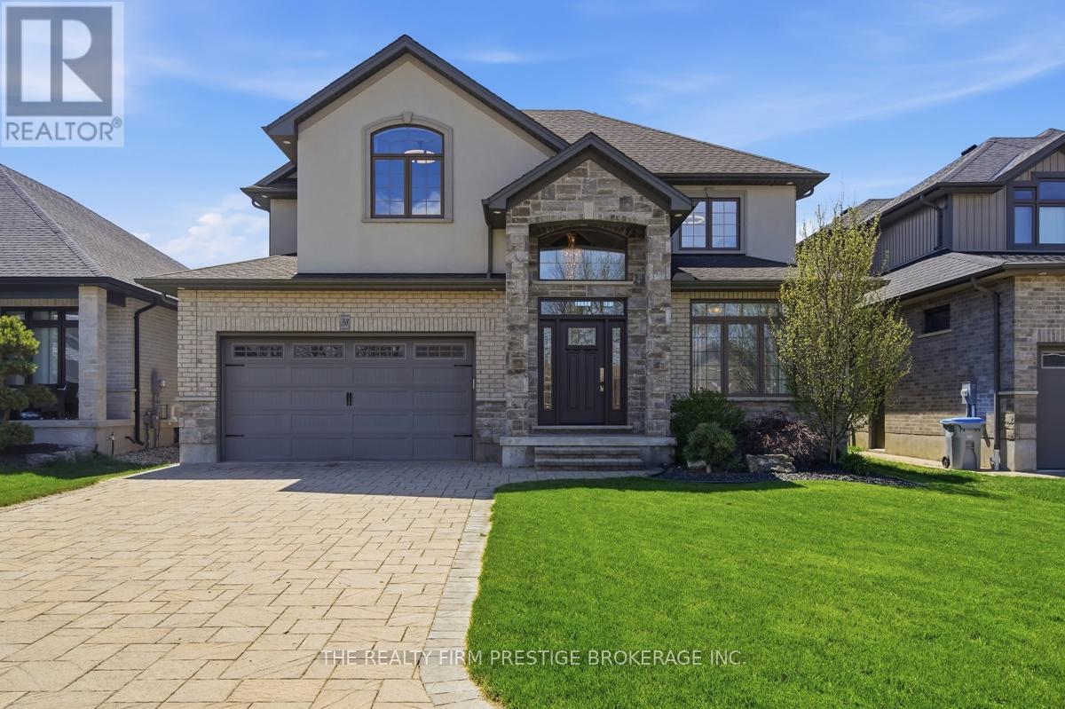 MLS® listing #29693966 for sale located at 38 VEALE CRESCENT