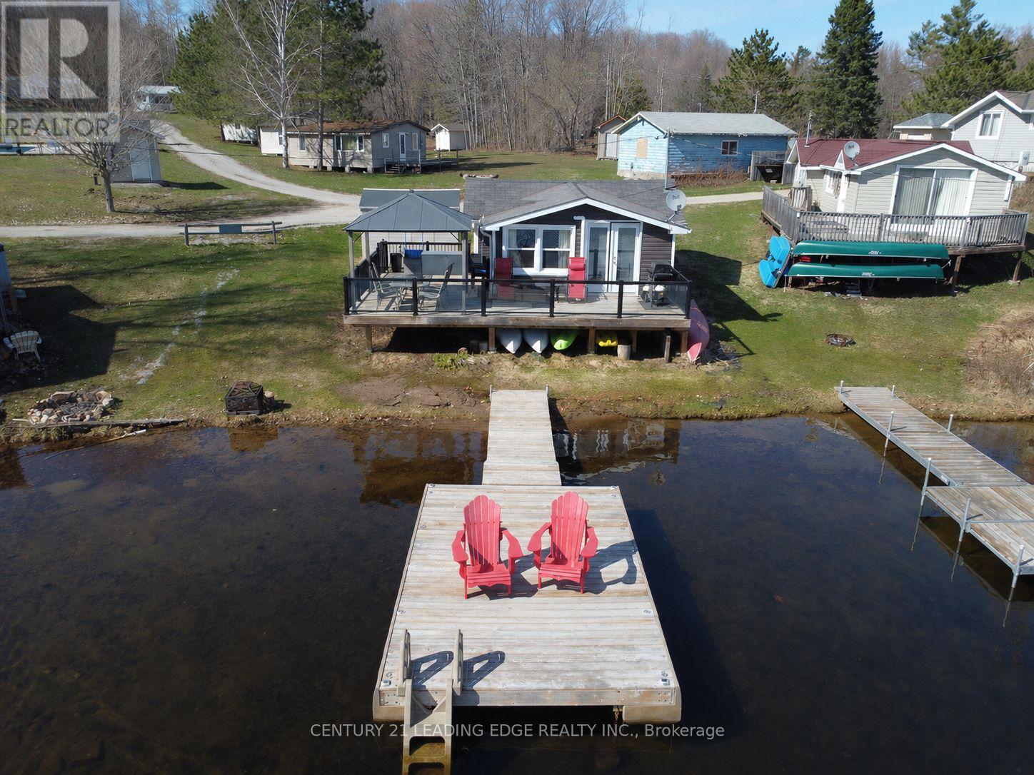 MLS® listing #29694096 for sale located at 24 - 1043 LOBO DRIVE