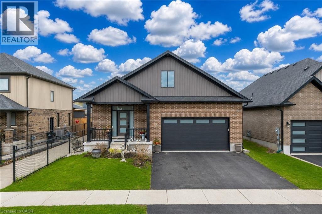 MLS® listing #29694290 for sale located at 86 WOODBERRY Crescent