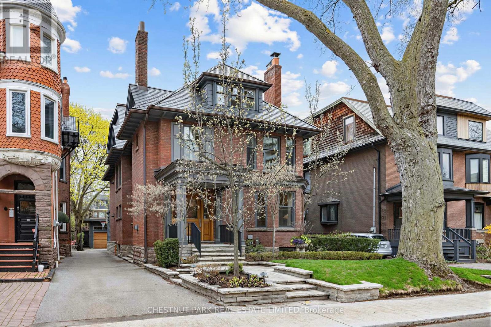 MLS® listing #29694841 for sale located at 94 WALMER ROAD