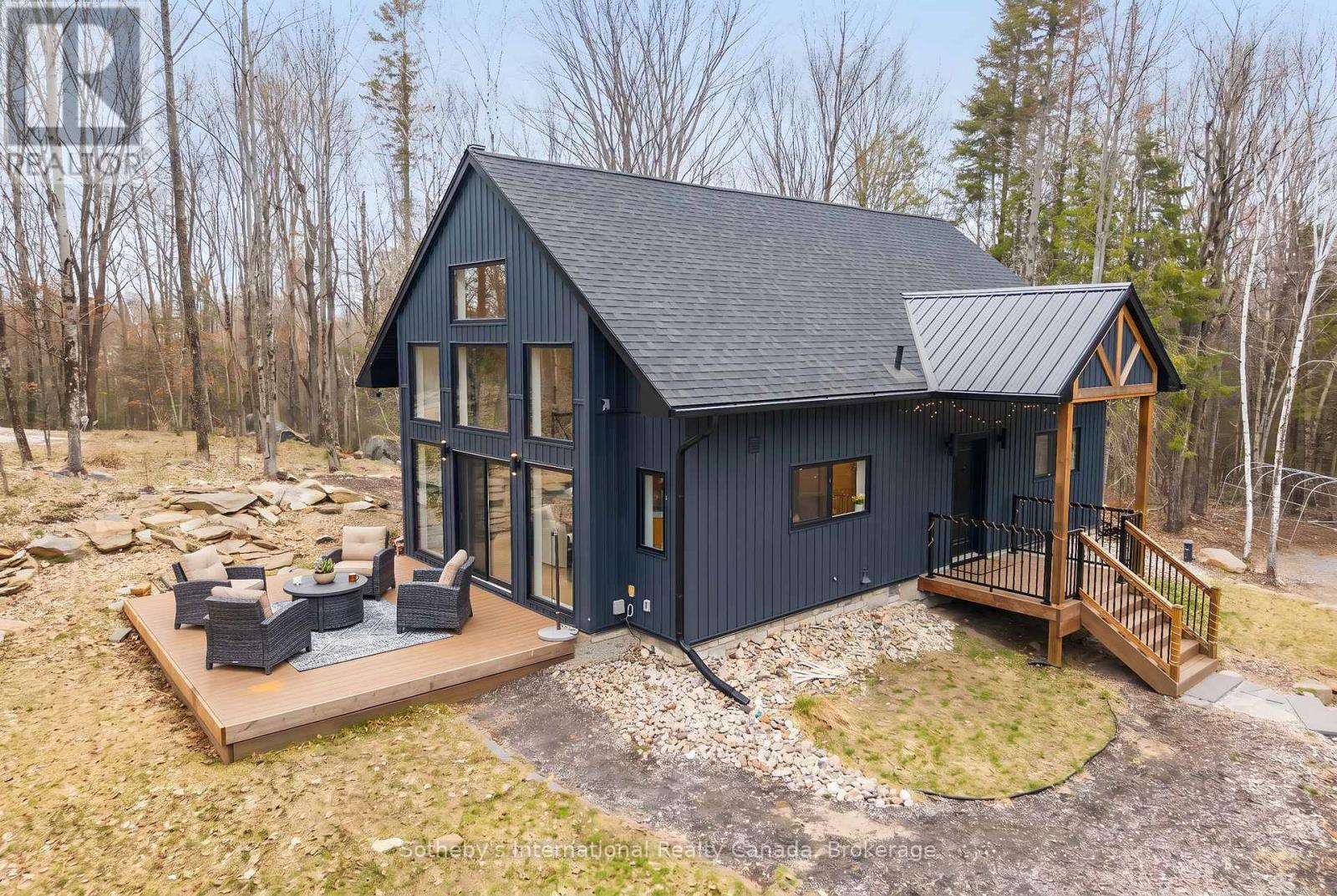 MLS® listing #29695354 for sale located at 1315 NORTH DRIVE
