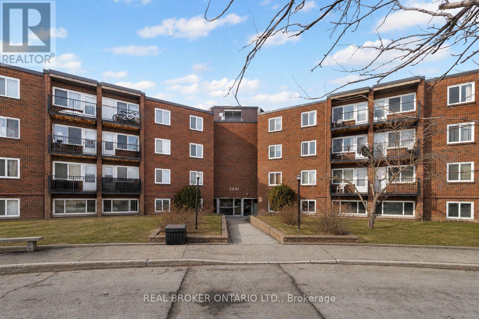 MLS® listing #29695378 for sale located at 103C - 2041 ARROWSMITH DRIVE