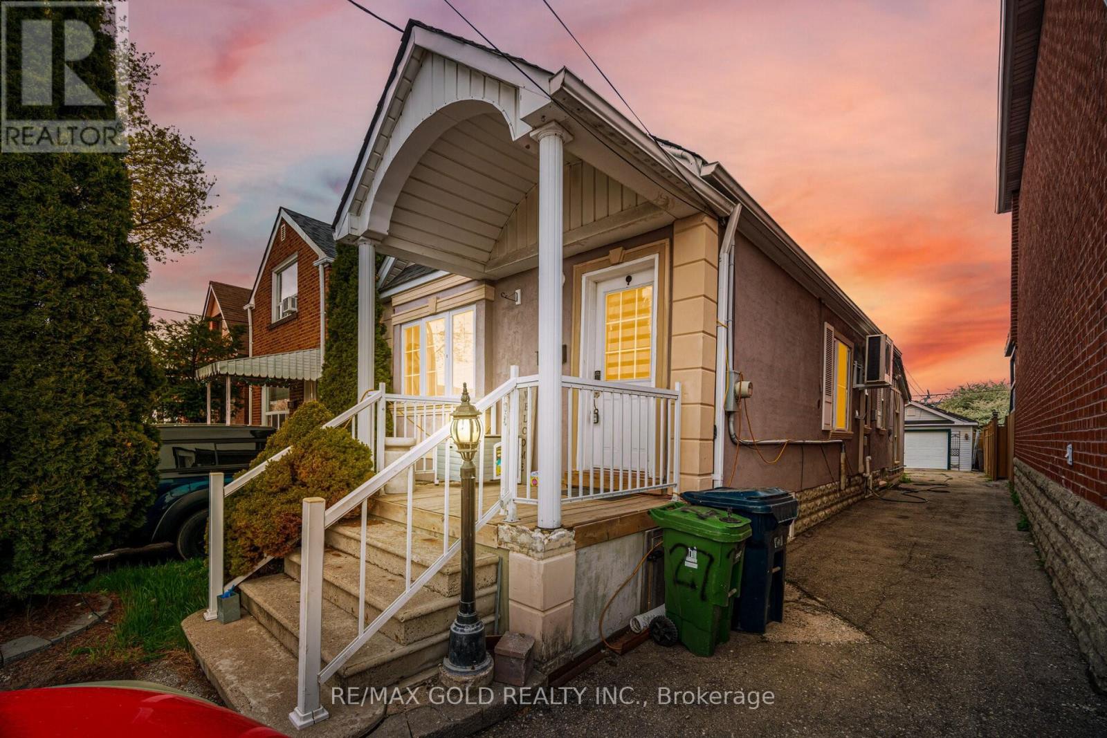 MLS® listing #29695563 for sale located at 27 AILEEN AVENUE