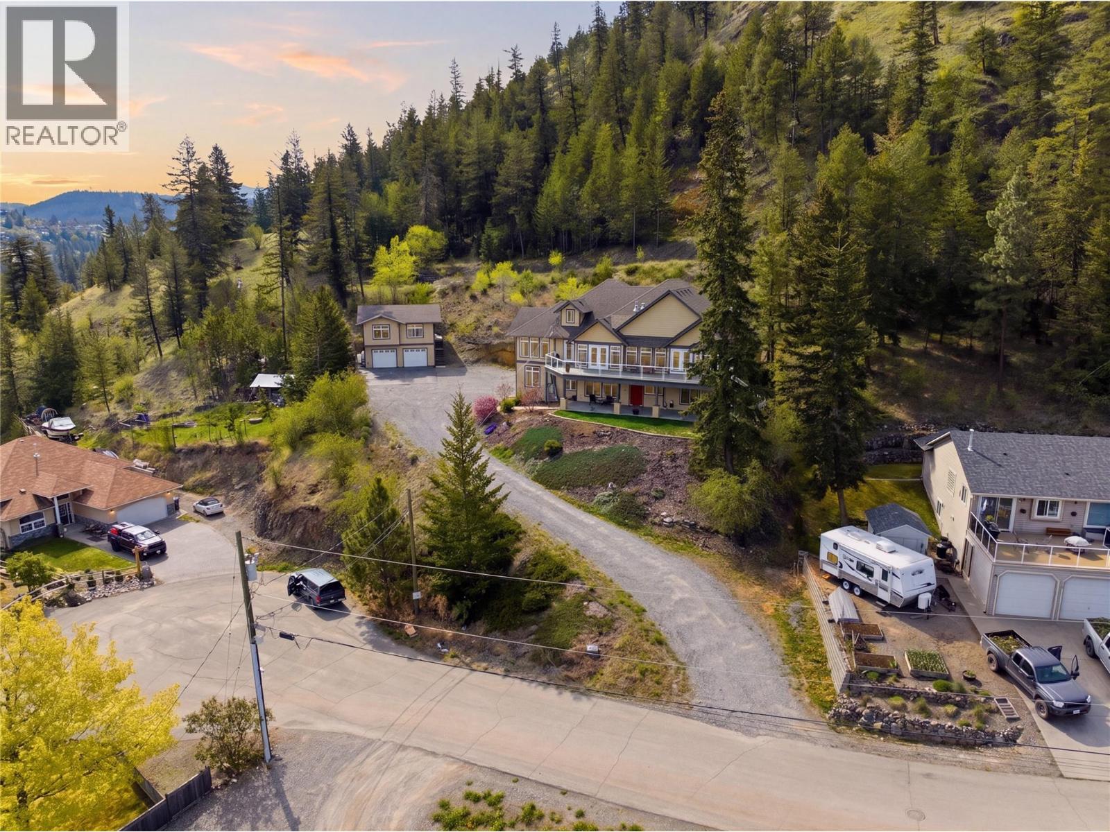 MLS® listing #29698293 for sale located at 4732 Uplands Drive