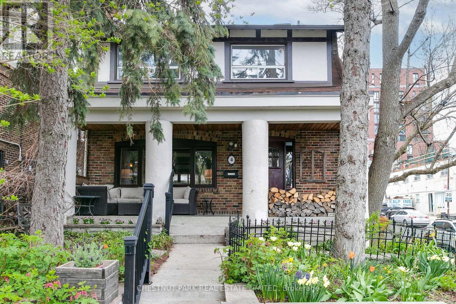 MLS® listing #29700244 for sale located at 4 BIGGAR AVENUE