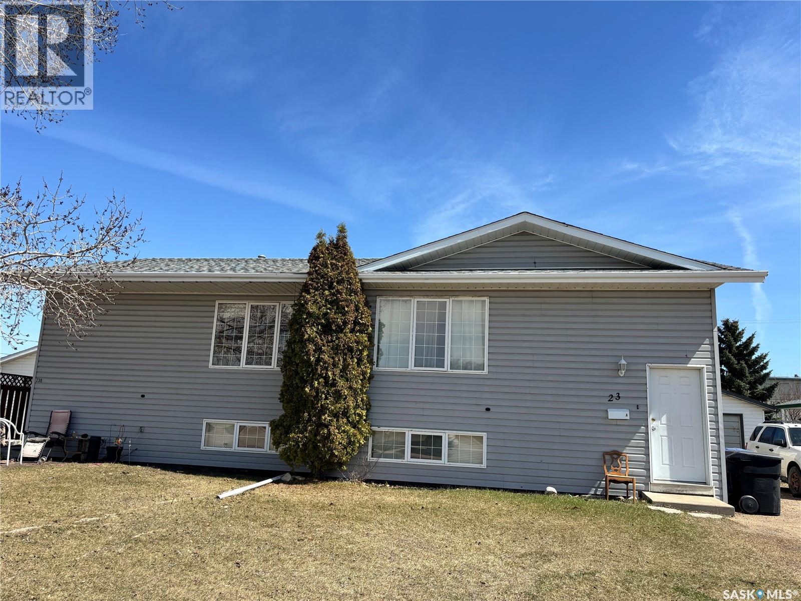 MLS® listing #29700300 for sale located at 23 5th AVENUE N