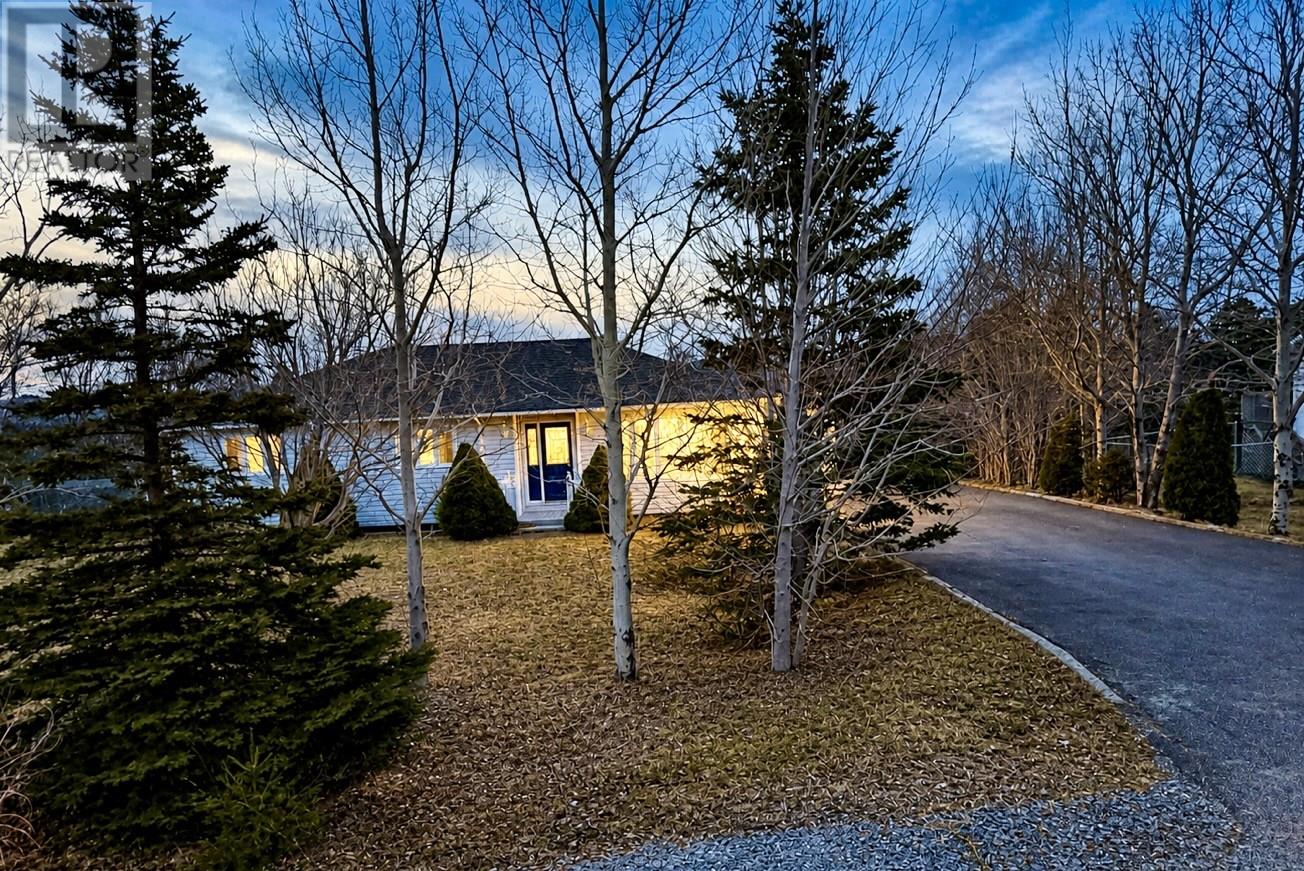 MLS® listing #29700364 for sale located at 79 Kimberley Farm Drive