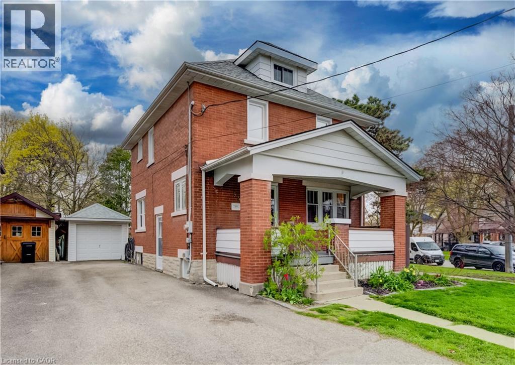 MLS® listing #29700974 for sale located at 94 STIRLING Avenue N