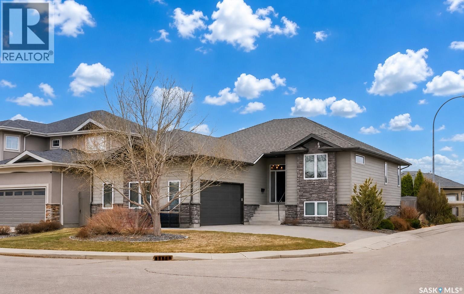 MLS® listing #29702104 for sale located at 303 Brookmore CRESCENT
