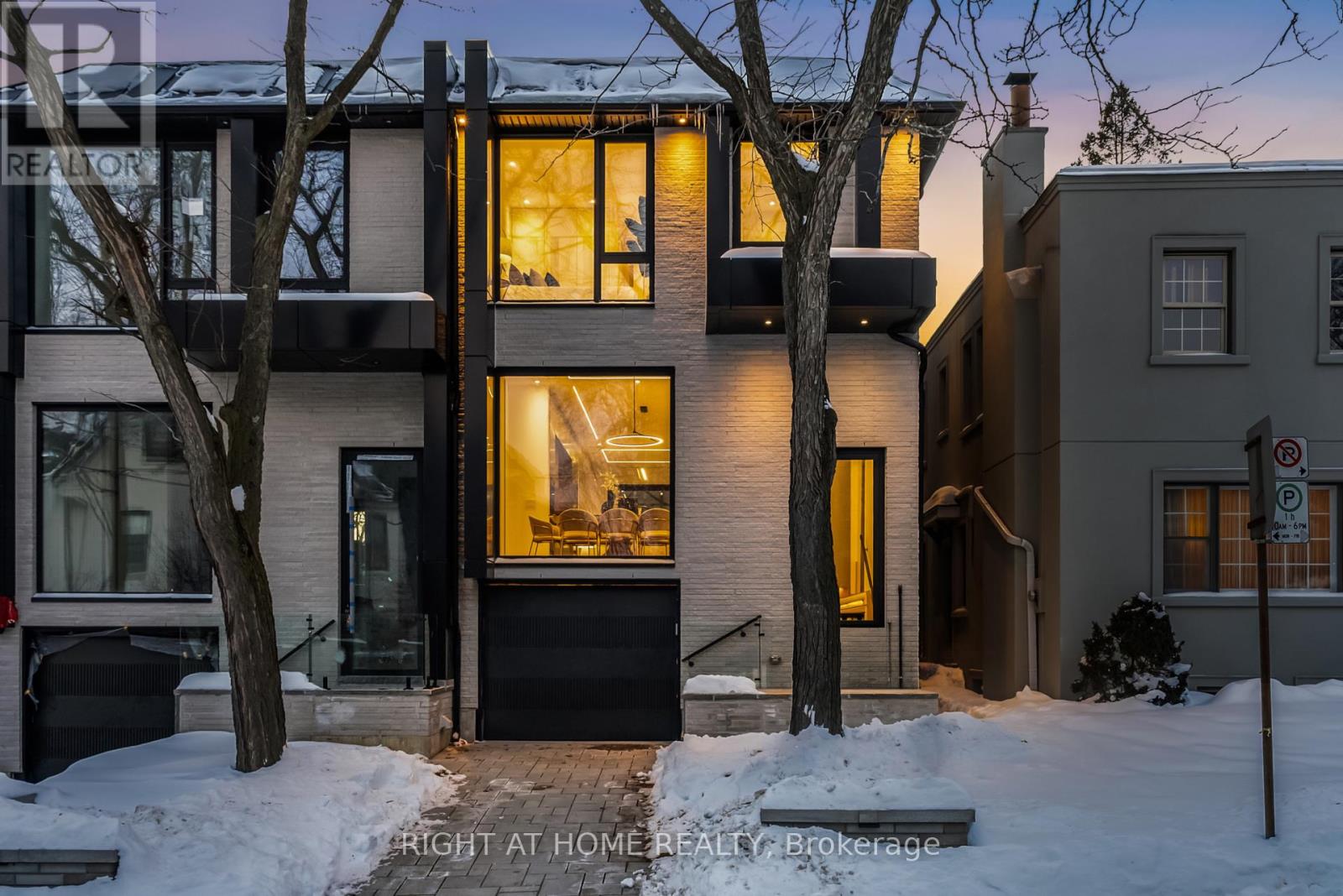 MLS® listing #29702563 for sale located at 74B RATHNELLY AVENUE