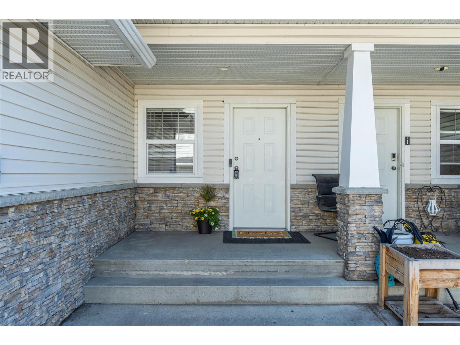 MLS® listing #29703432 for sale located at 1945 GRASSLANDS Boulevard Unit# 4