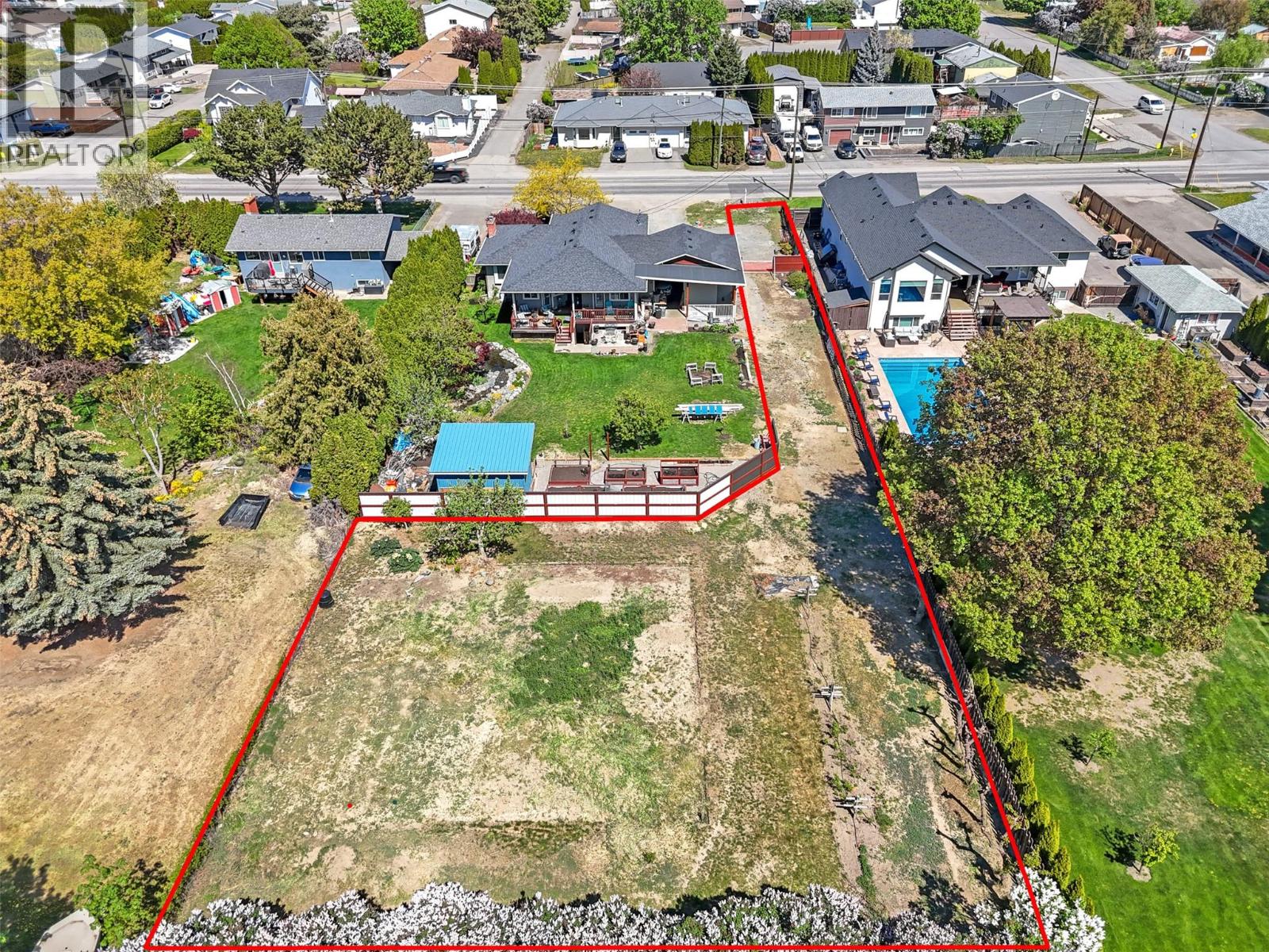 MLS® listing #29704835 for sale located at 2029 Parkcrest Avenue
