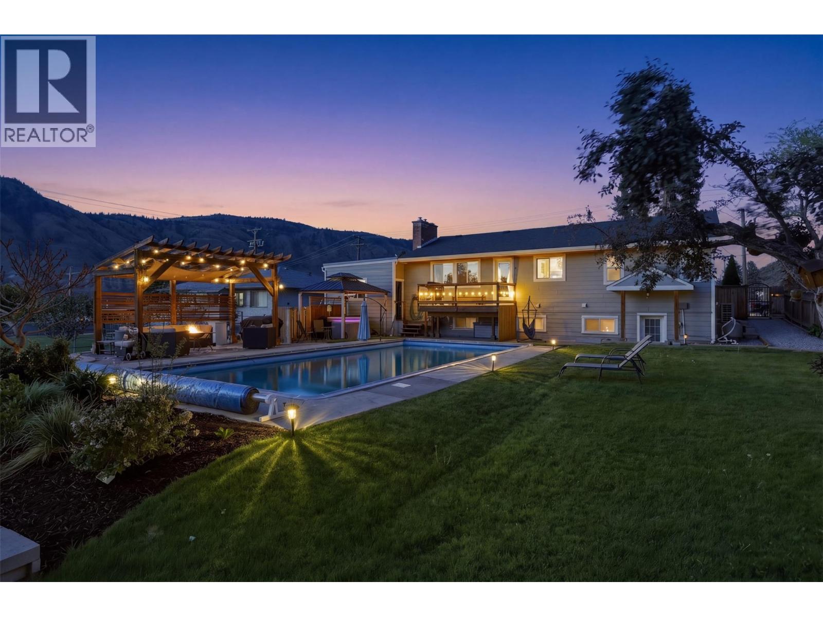 MLS® listing #29705409 for sale located at 1807 ORCHARD Drive