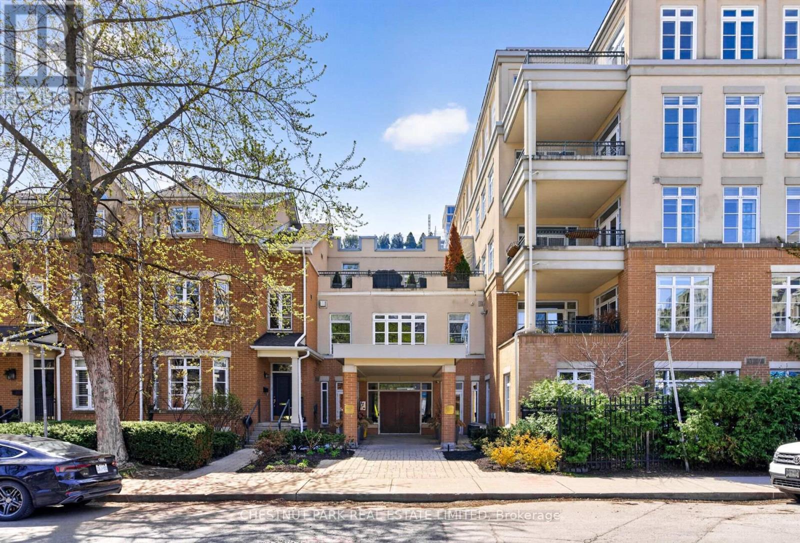 MLS® listing #29706314 for sale located at 203 - 21 SHAFTESBURY AVENUE