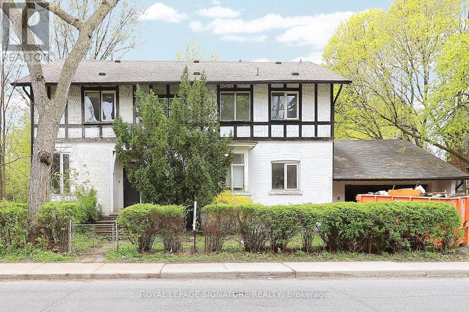 MLS® listing #29707034 for sale located at 170 GLENGROVE AVENUE W