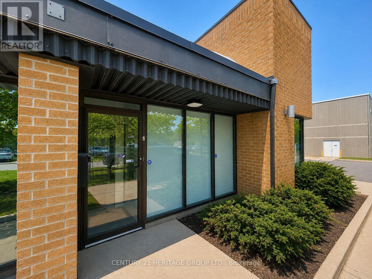 MLS® listing #29707084 for sale located at 21 - 95 WEST BEAVER CREEK ROAD
