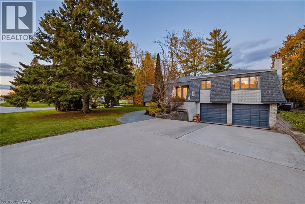MLS® listing #29707497 for sale located at 459 LEE Avenue