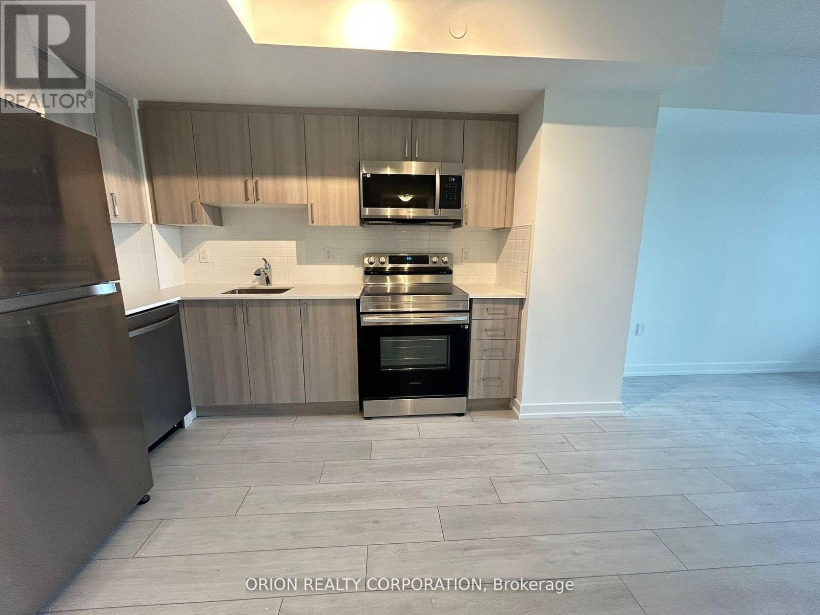 MLS® listing #29708361 for sale located at 527 - 556 MARLEE AVENUE