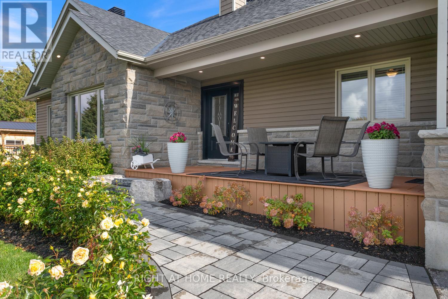 MLS® listing #29708431 for sale located at 71 WAKEFORD ROAD