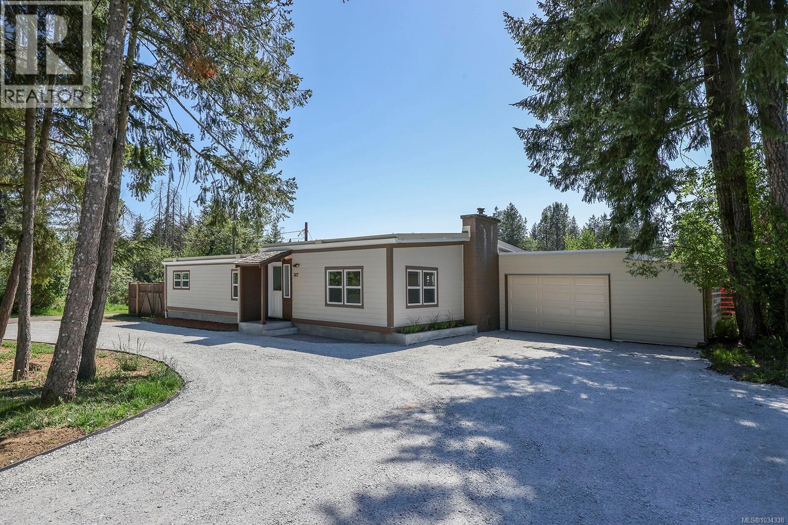 MLS® listing #29709403 for sale located at 747 Powerhouse Rd