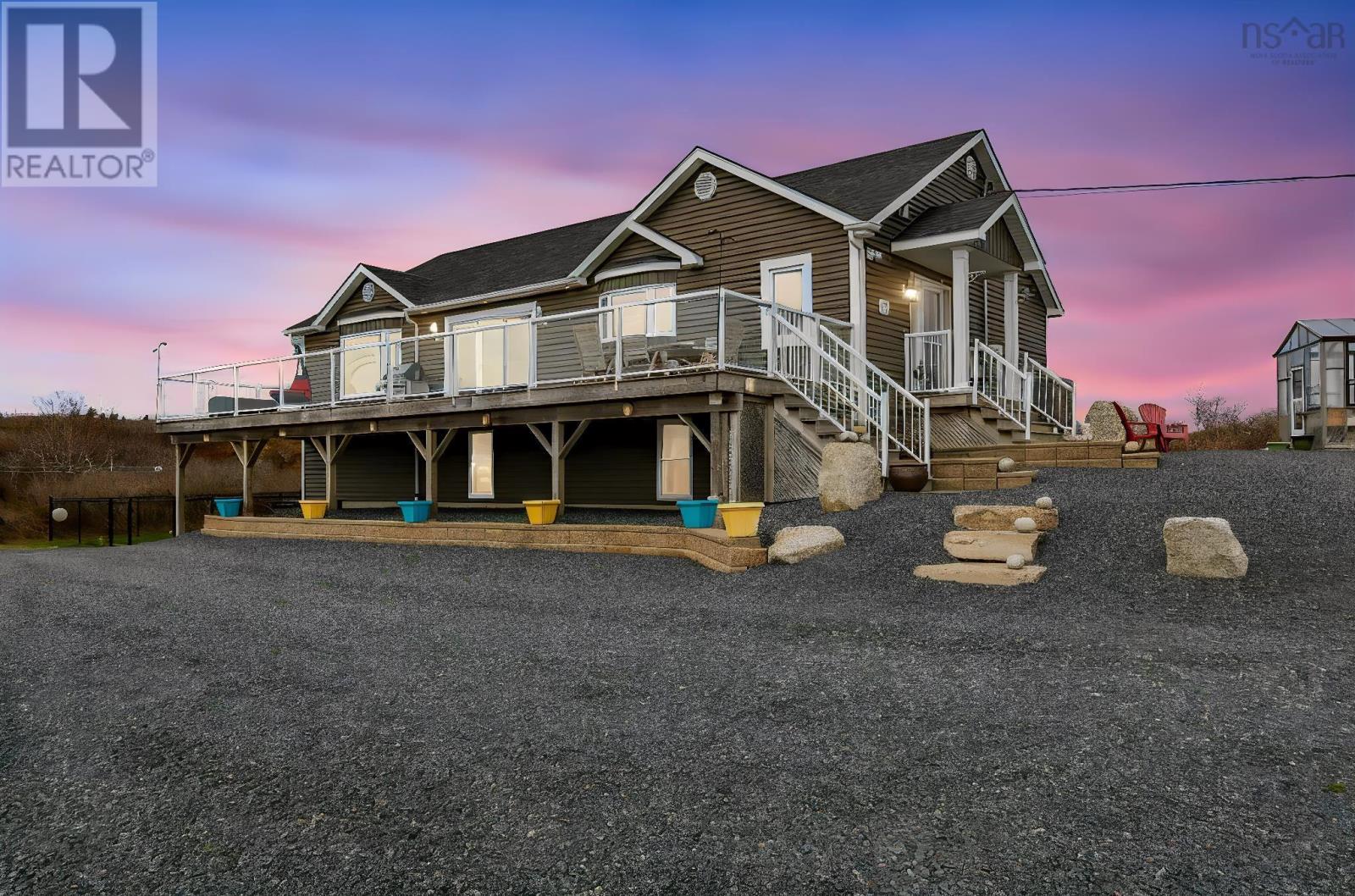 MLS® listing #29709542 for sale located at 21 Leo Lane