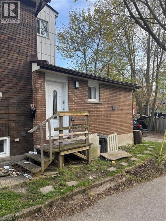MLS® listing #29710469 for sale located at 61 E WATERLOO Drive Unit# 61