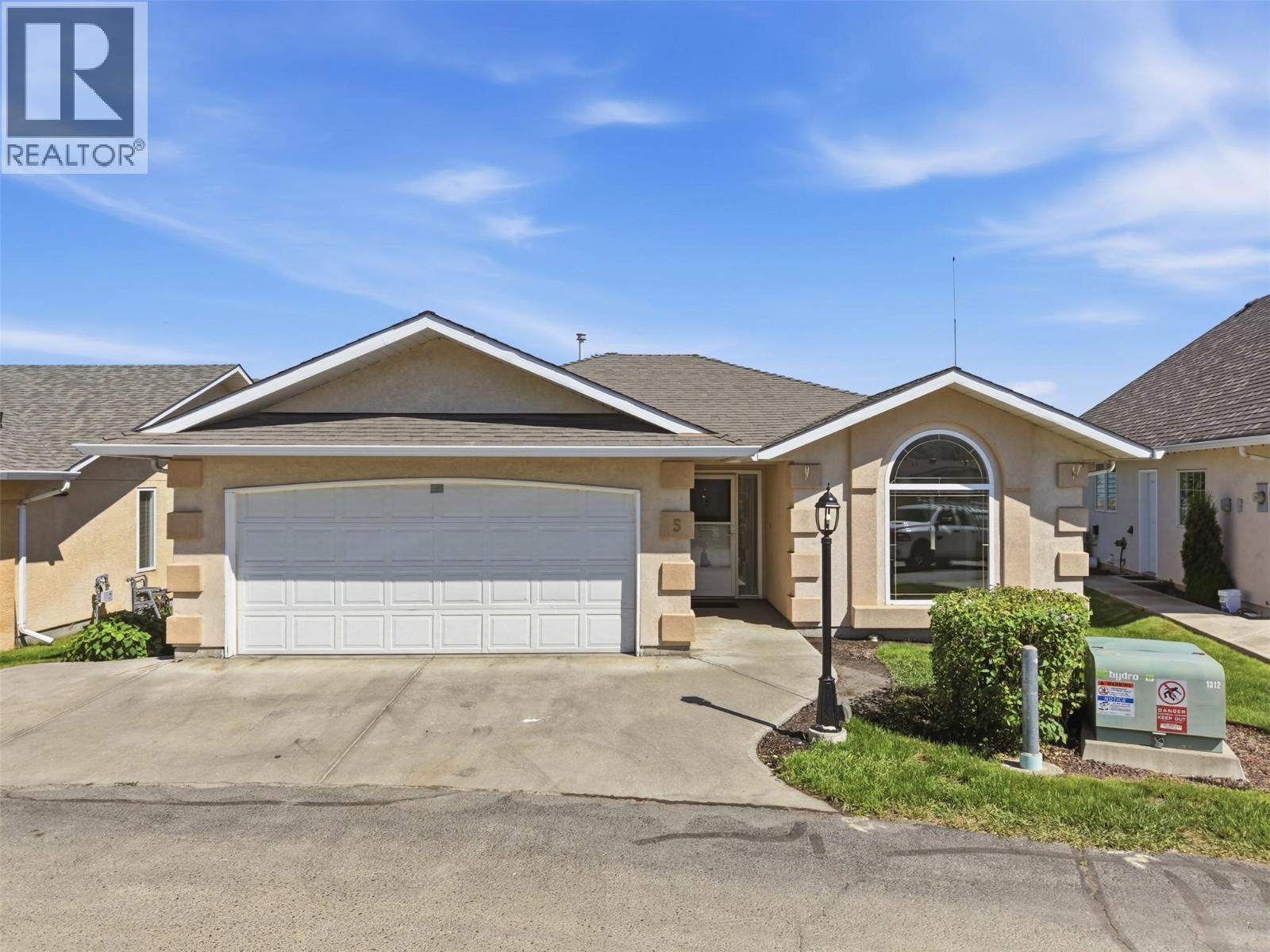 MLS® listing #29710849 for sale located at 723 SINGH Street Unit# 5