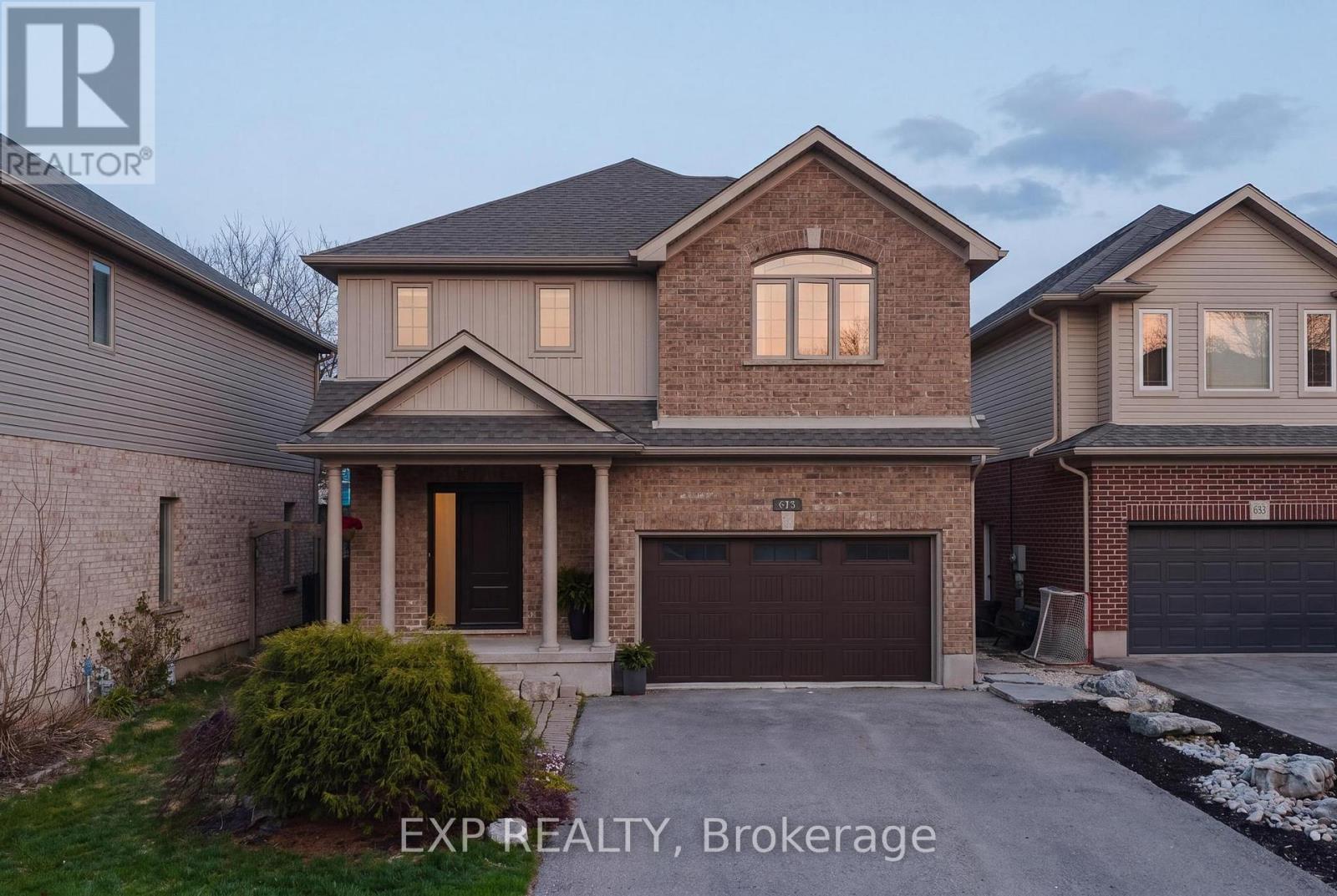 MLS® listing #29710915 for sale located at 631 WOODLAWN PLACE