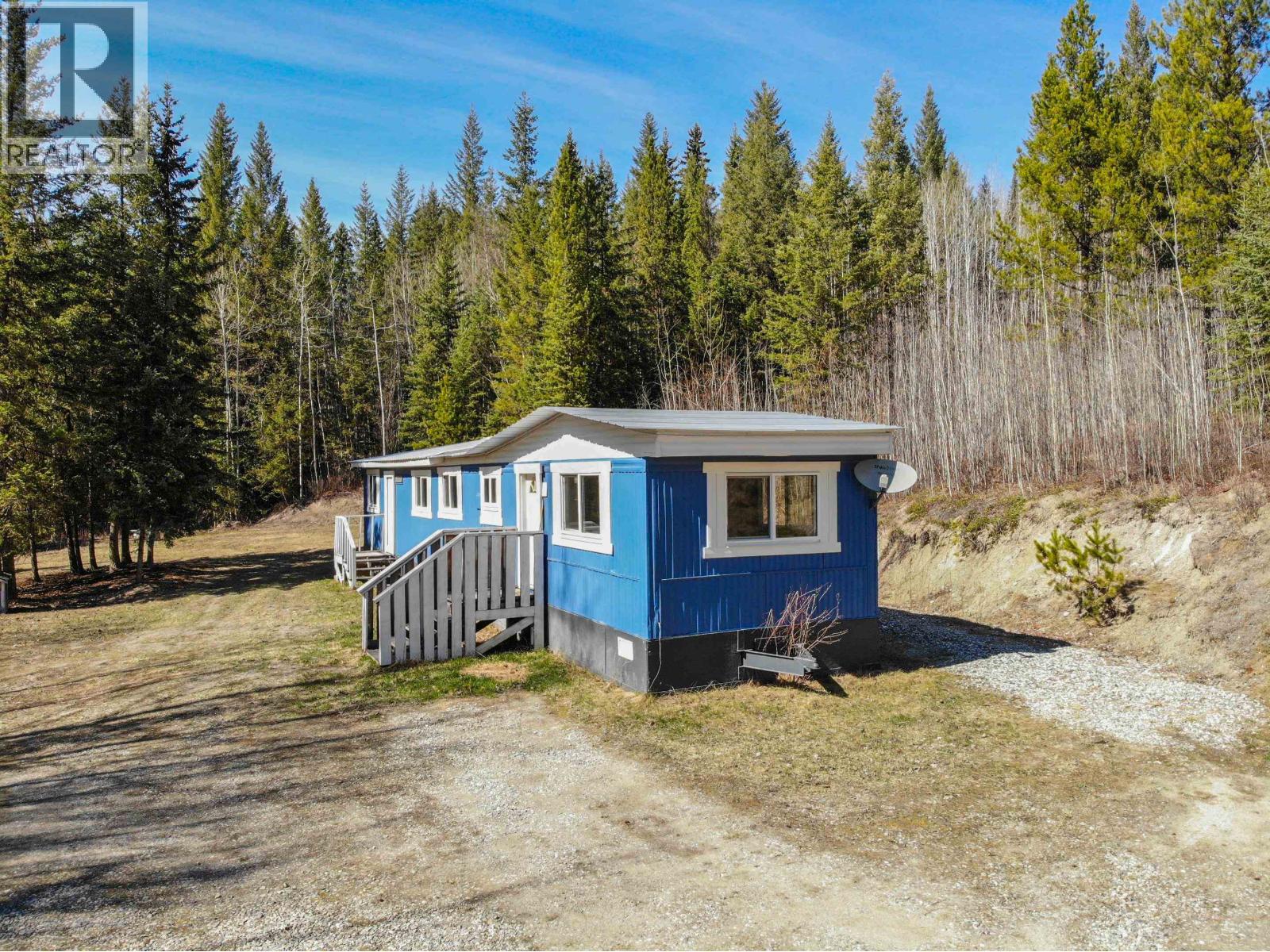 MLS® listing #29713143 for sale located at 2512 BLACKWATER ROAD