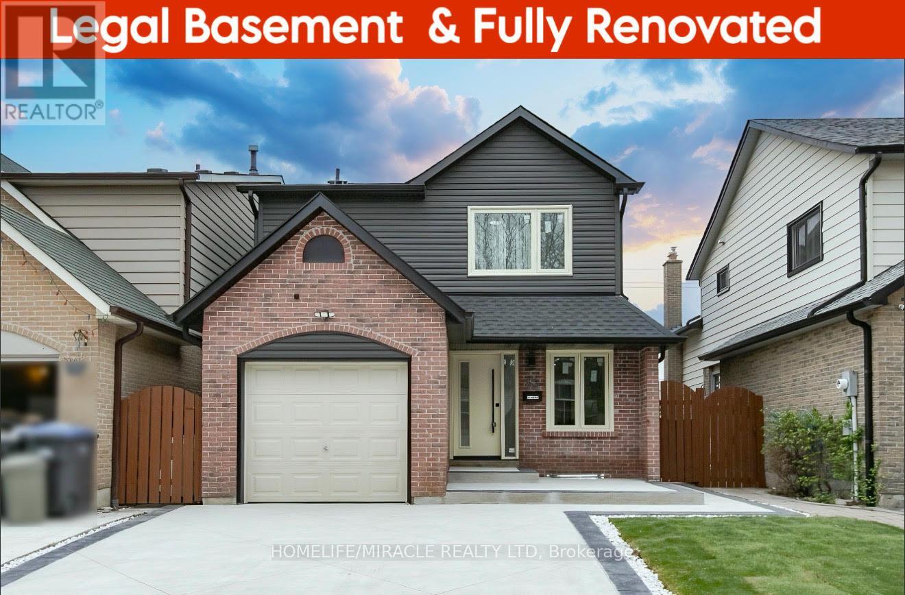 MLS® listing #29713323 for sale located at 52 FOXACRE ROW