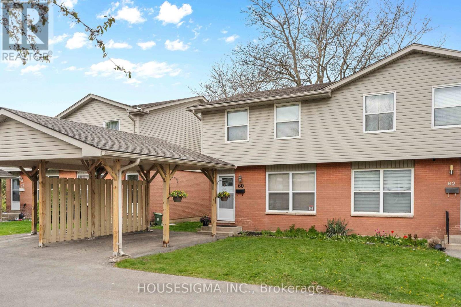 MLS® listing #29713529 for sale located at 60 - 1250 JALNA BOULEVARD