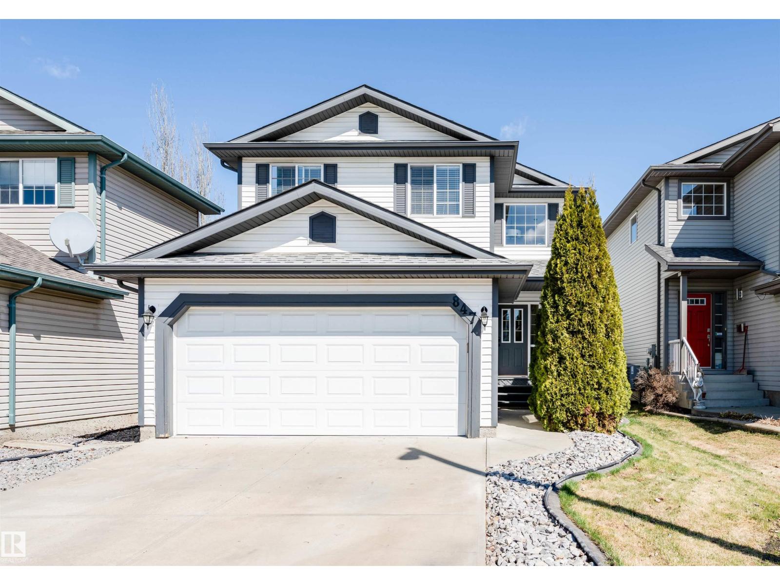 MLS® listing #29713771 for sale located at 847 BLACKLOCK WY SW