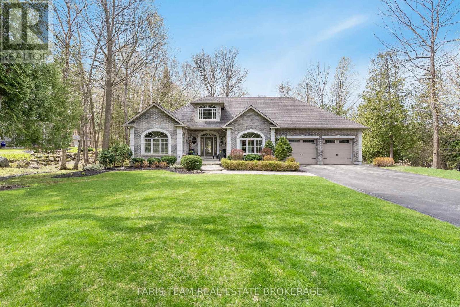 MLS® listing #29713923 for sale located at 20 MOURNING DOVE TRAIL