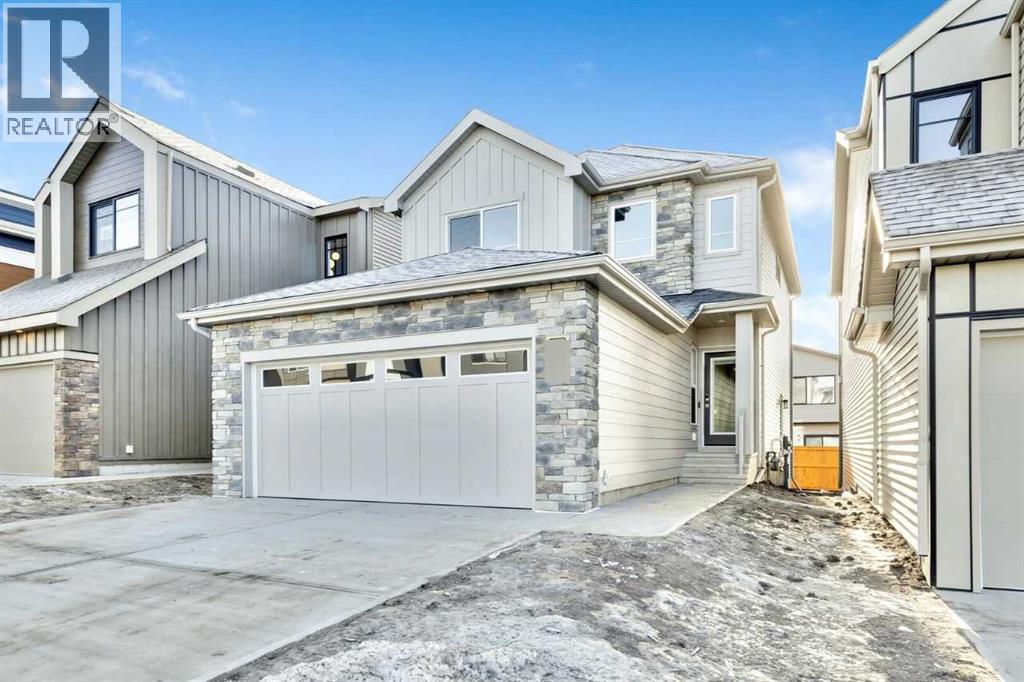 MLS® listing #29713997 for sale located at 400 Heartwood Grove SE