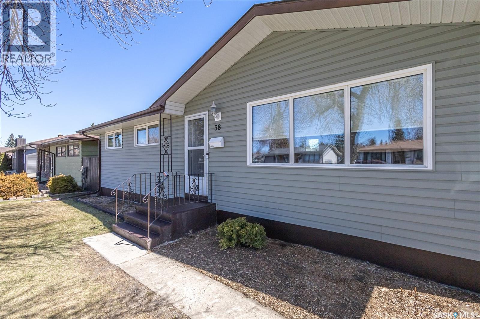 MLS® listing #29714180 for sale located at 38 Morris DRIVE