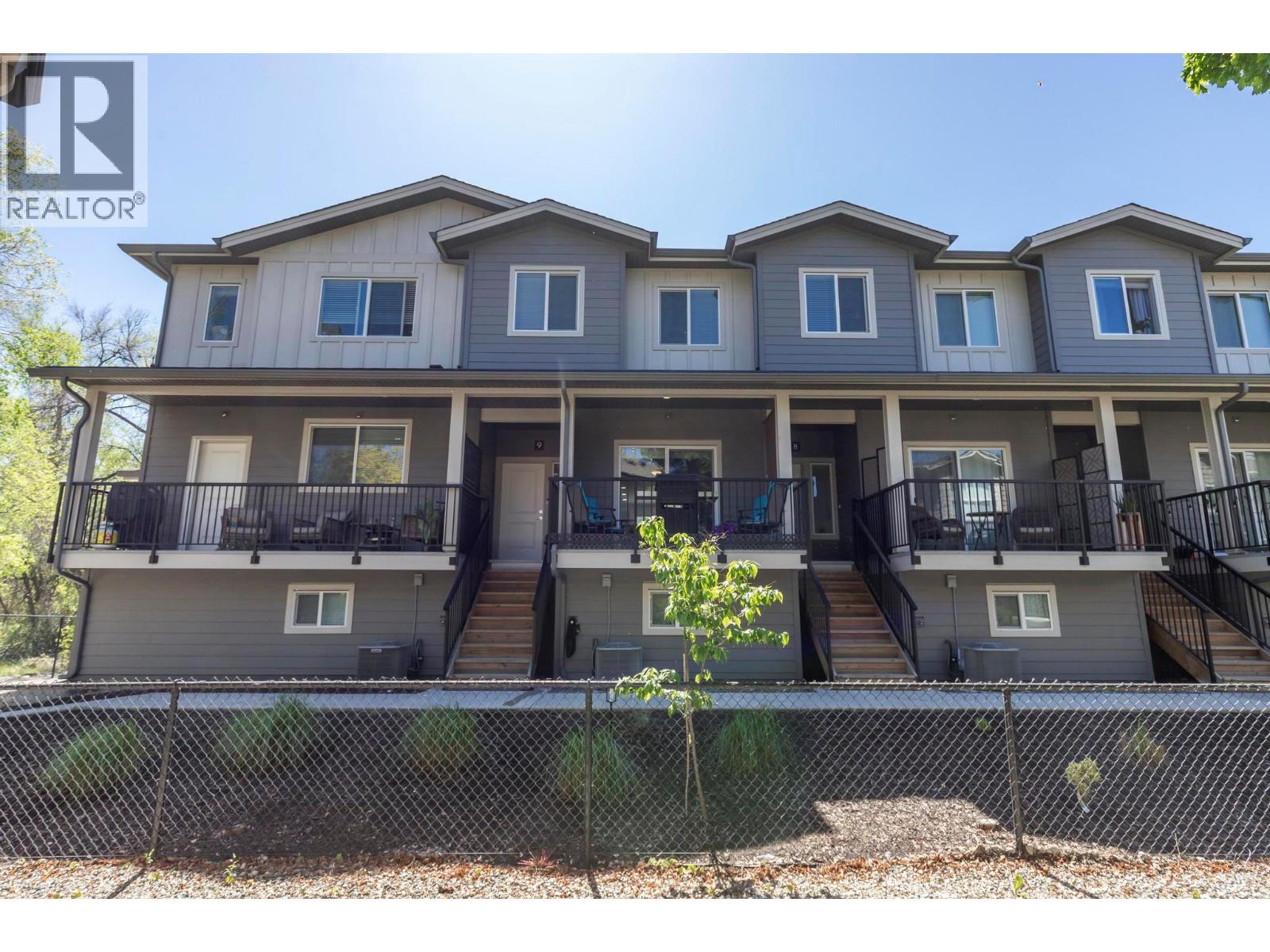 MLS® listing #29715373 for sale located at 1297 Findlay Road Unit# 9